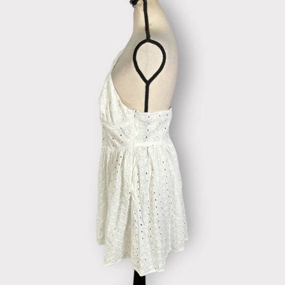 ASOS DESIGN One Shoulder Cupped Eyelet Mini Sundress White Women's Size 8 NWT - Picture 2 of 6